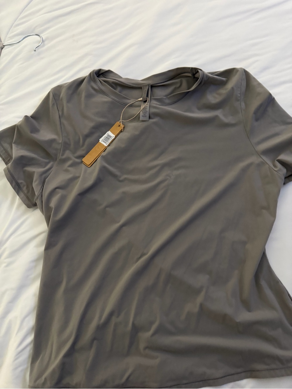 SKIMS Fits Everybody T Shirt | Smoke | XL - Picture 2 of 5